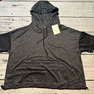 NWT! Fabletics Bea Short Sleeve Hoodie